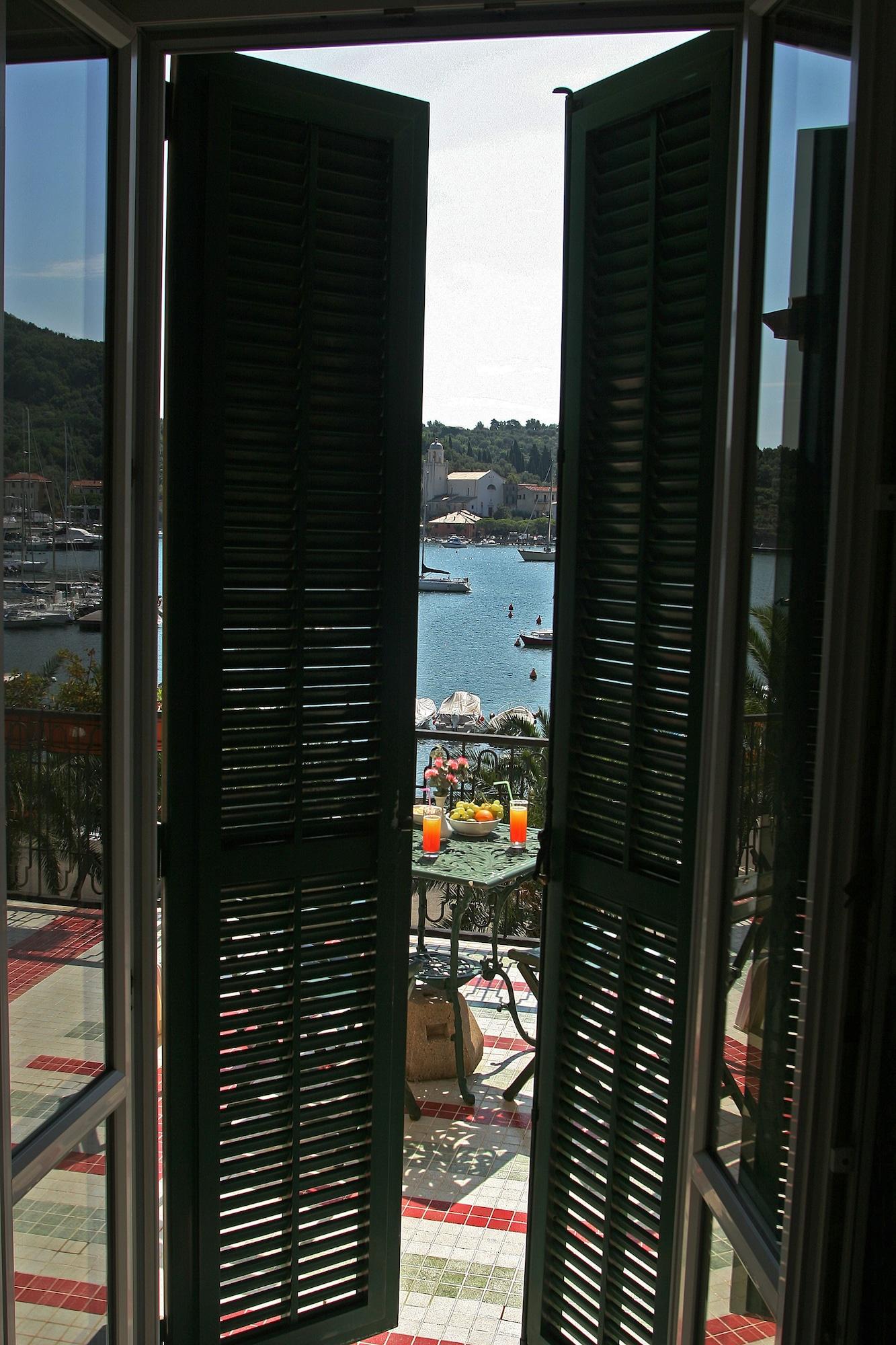 Hotel Della Baia Porto Venere Exteriér fotografie